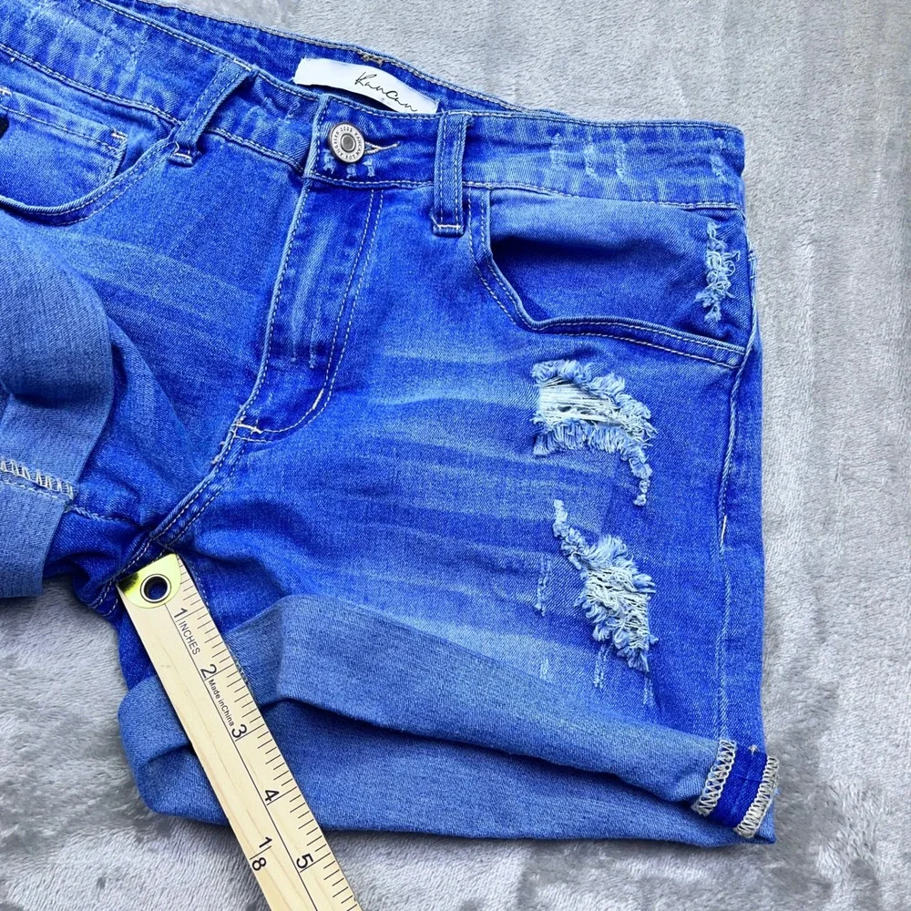 KanCan Womens Blue Denim Jean Shorts Distressed Cuffed‎ Casual Sz 27 Fits 26